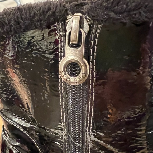 SPORTO BLOCK HEELED ZIP SIDE BOOTIES- SIZE 8.5 M. COMFY-WATERPROOF (fur lining) - Picture 5 of 16